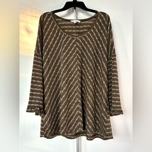 Susanne Betro‎ Transitional Knit Sweater Tunic with 3/4” Ruffle Sleeves Sz 3X